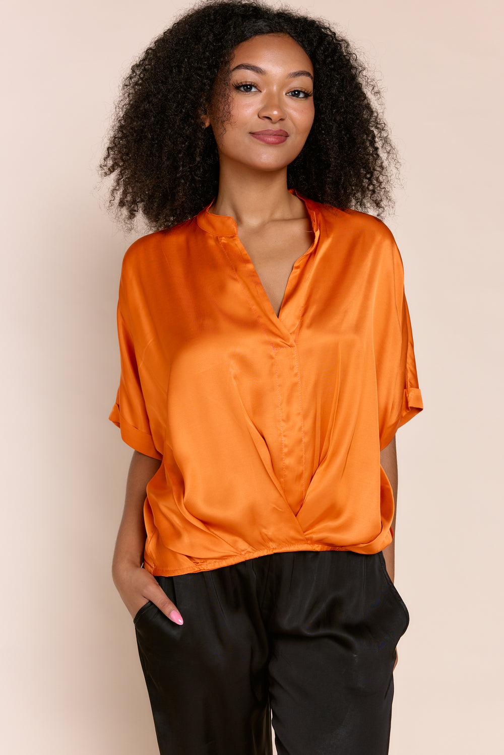 JANE | Tops | essentials, FALL2024, GAMEDAY, gamegirl, Satin, Short Sleeve, SOLIDS, Tops | shop-sofia